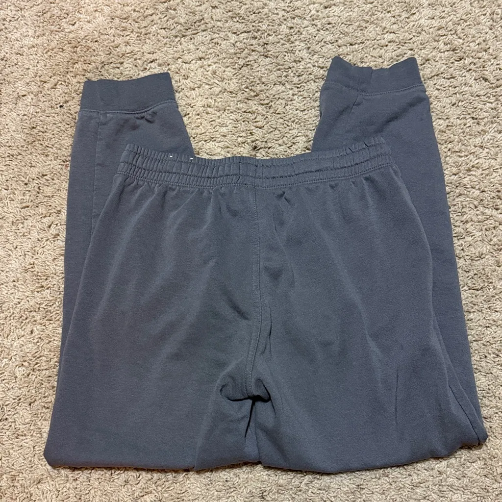 H&M Regular Fit  Jogger Pants - Medium - Image 3