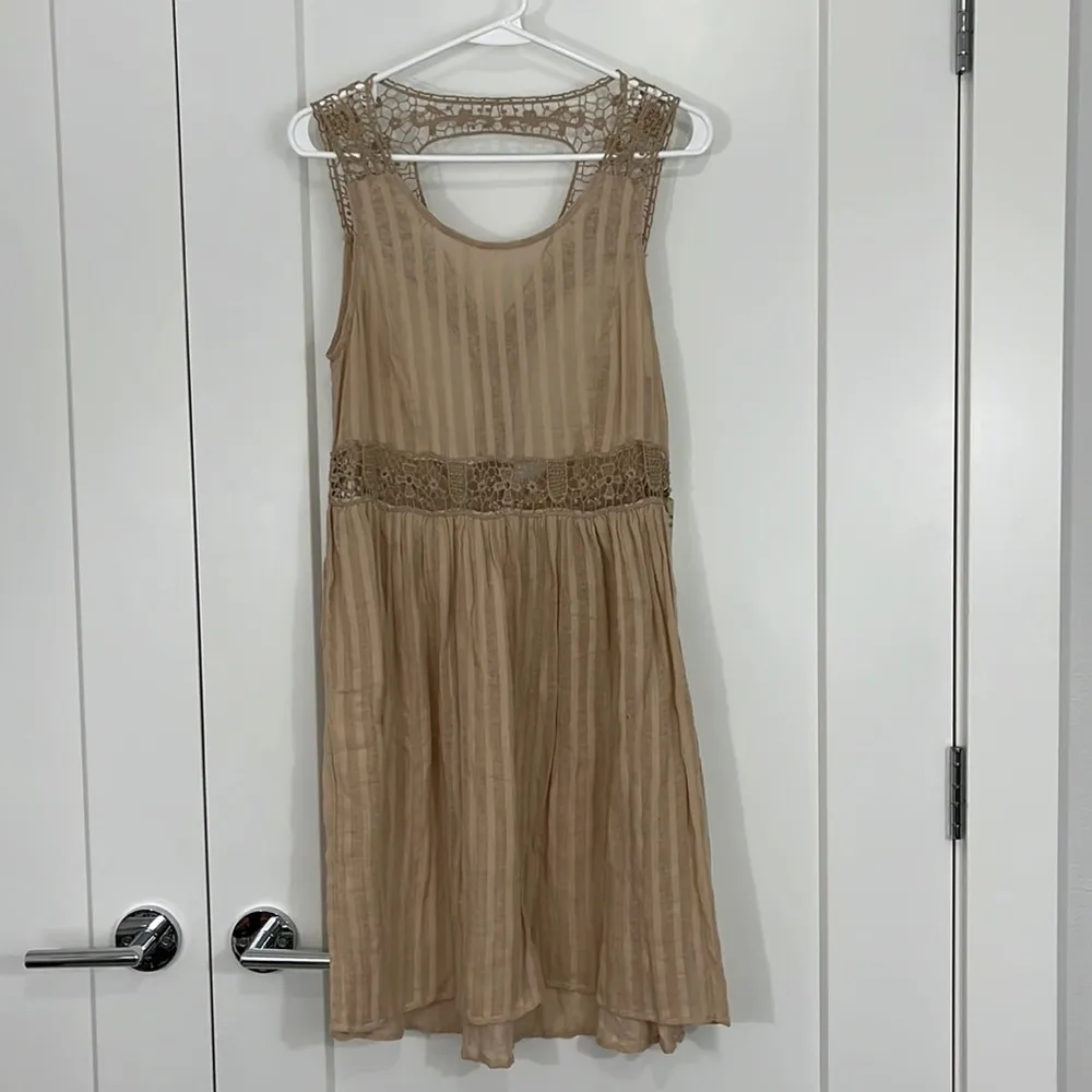 New Altar'd State Small Tan Beige Sleeveless Sheer Crochet Lace Tank Dress - Image 3