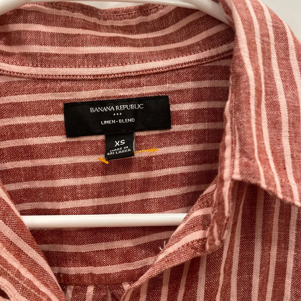 Banana Republic Red and White Striped Linen Shirt - Image 2
