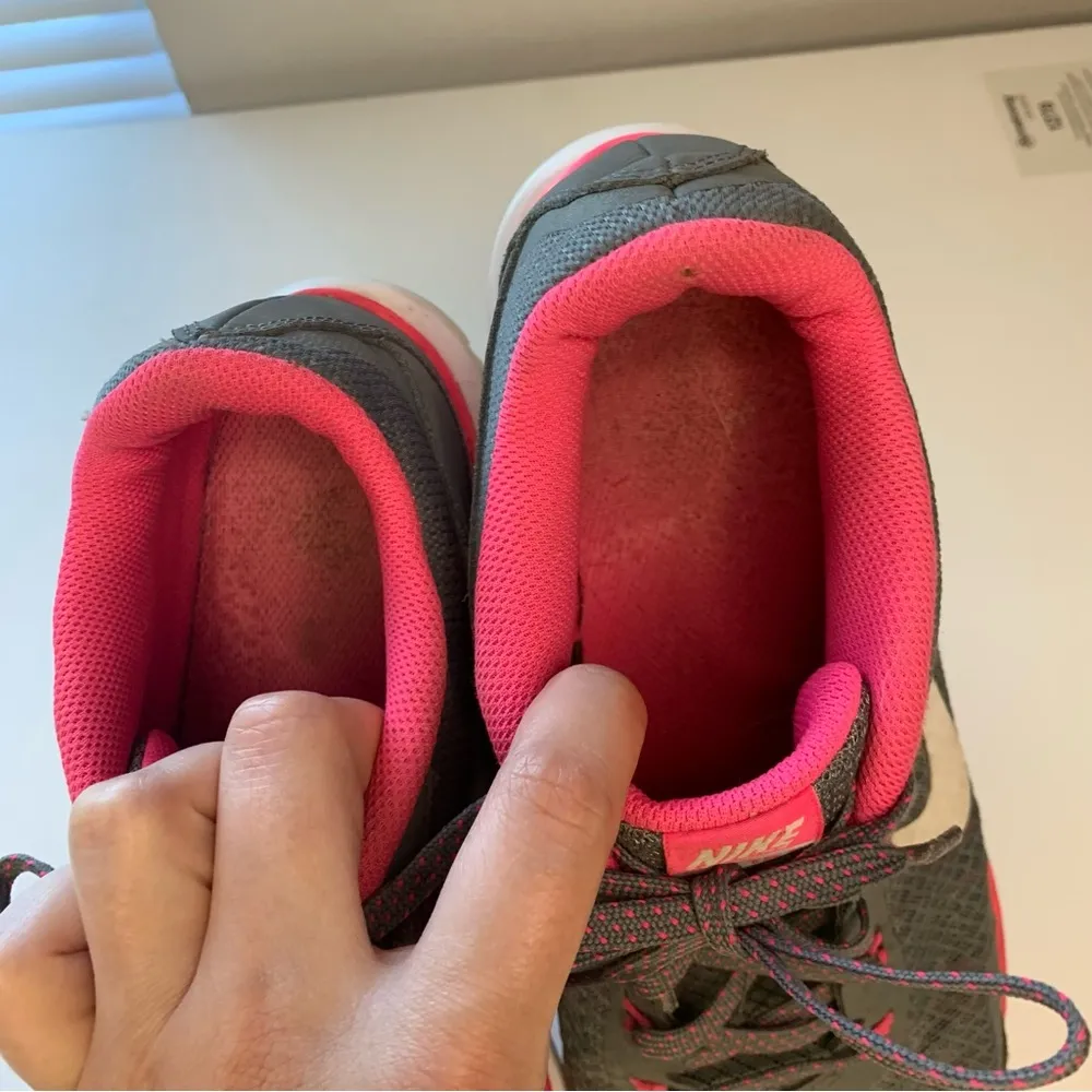 Women's Nike Training Flex TR 5 Running Shoes Size 9 - Image 6