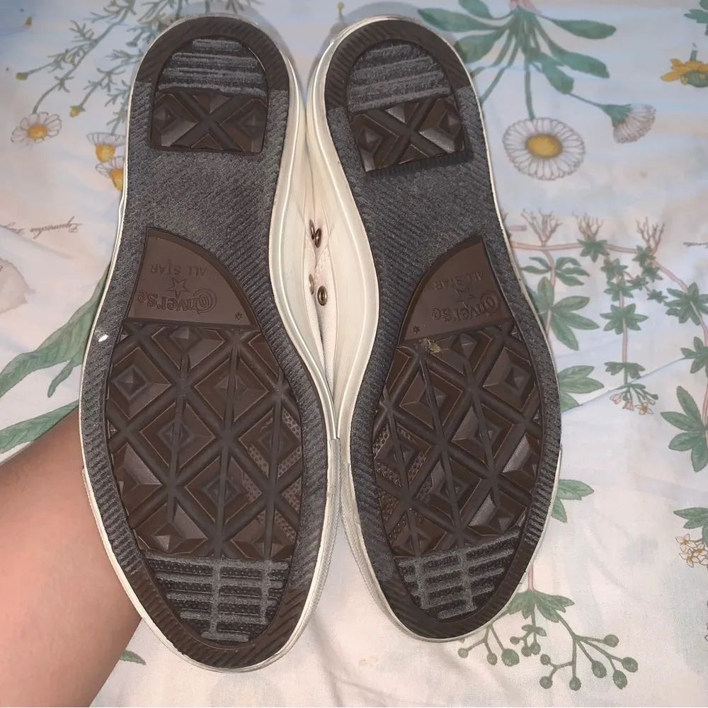 Converse shoes - Image 3