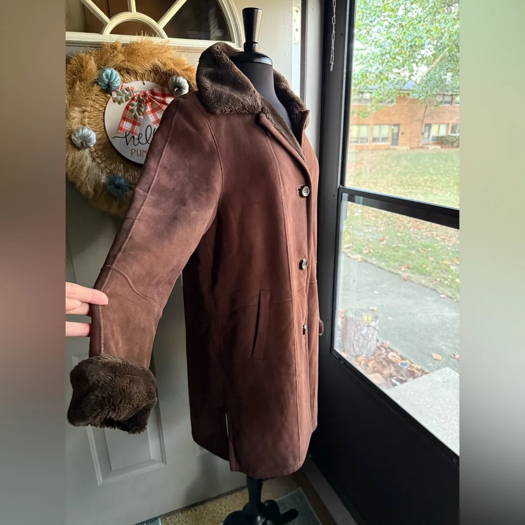 Vintage Neiman Marcus faux suede fur button down plush maxi coat, size medium - Image 5