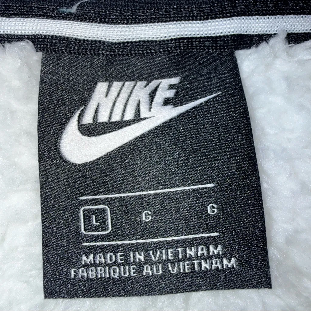 Nike Sportswear Sherpa Wolf Bomber Jacket Zip Dark Green White V Design Large - Image 5