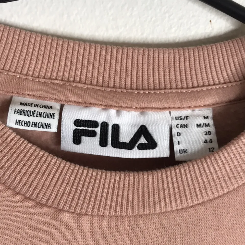 Fila Womens Crew Neck Long Sleeve Sweatshirt size medium - Image 4