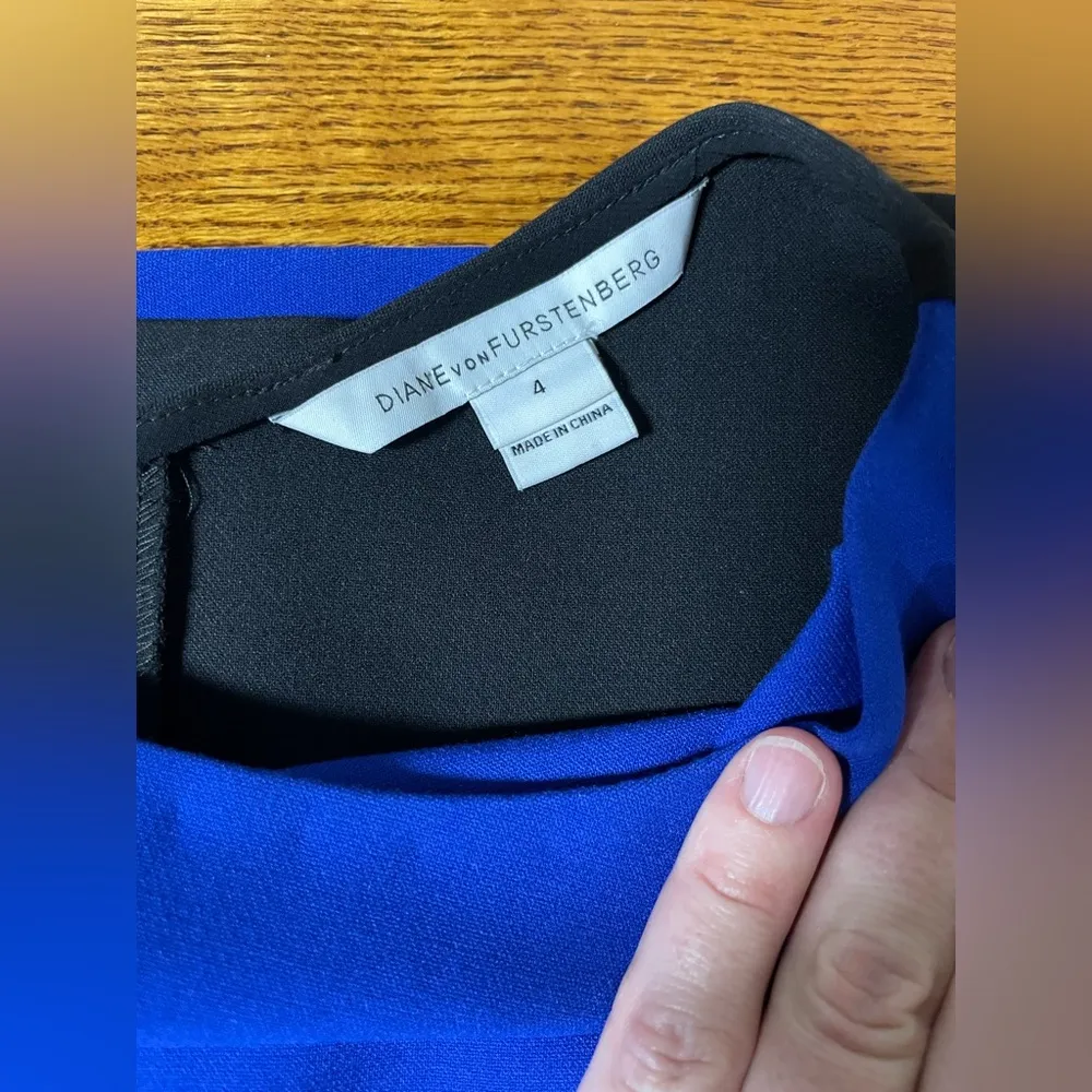 DVF Diane Von Furstenberg LAURA Stretch
Colorblock Dress - Image 7