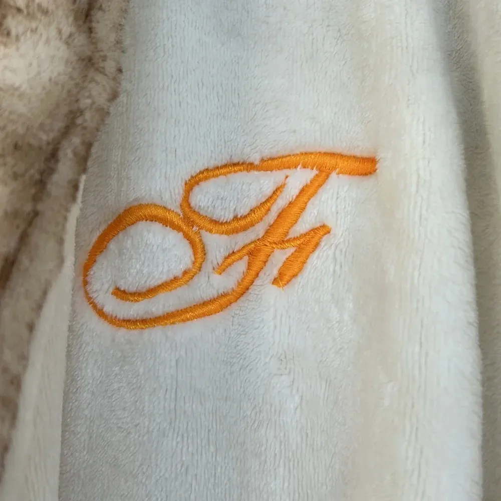 Things Remembered Cream Fur Trim Plush Luxurious Bath Robe NWT Brown Size L - Image 3