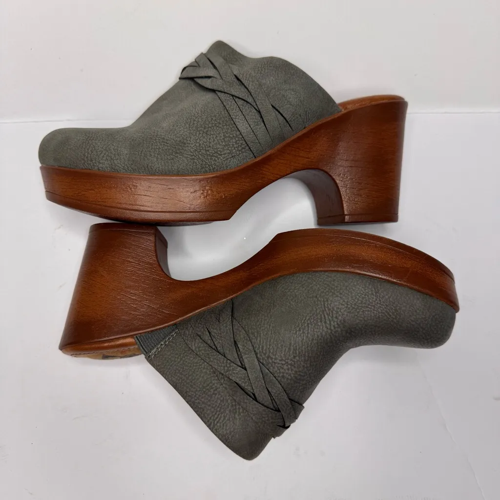 BOC BORN‎ CONCEPT Clogs Sz 7M Grey Faux Suede Block Heel Slip On Shoes Gray - Image 13