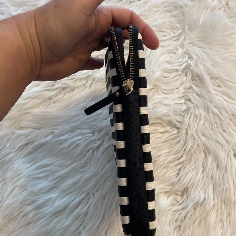 KATE SPADE Laptop case see all photos for design and measurements - Image 8