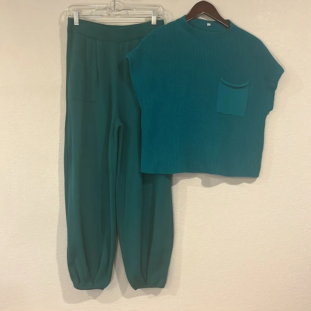 2 piece sweater knit top and pant set L - Image 3