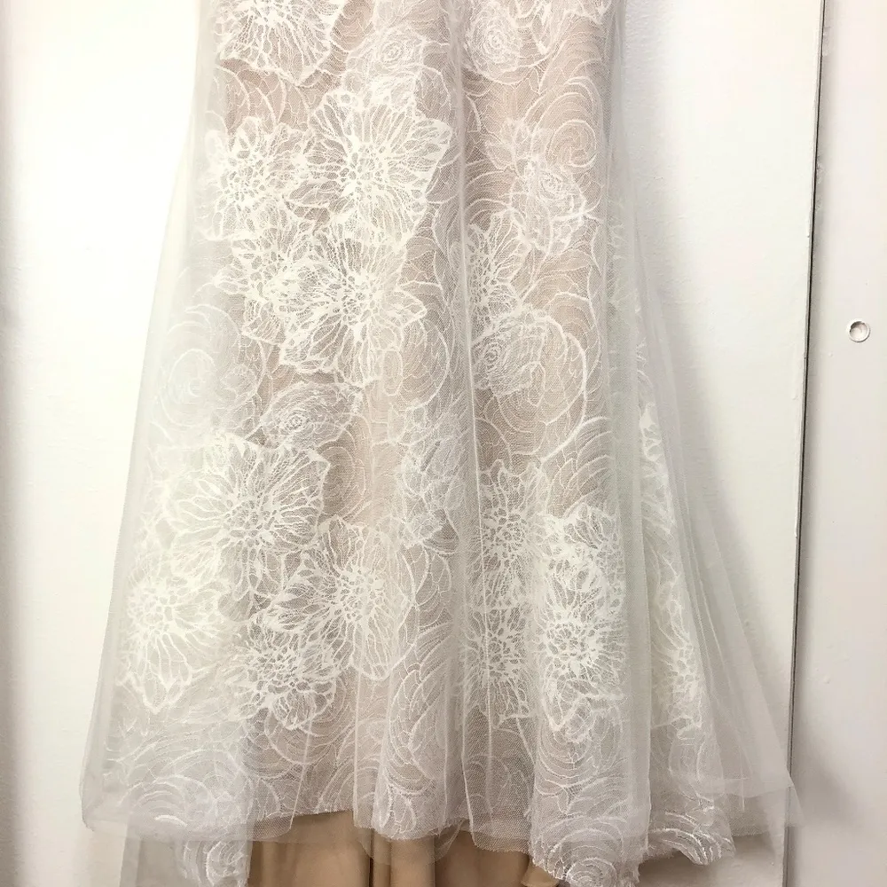 Vera Wang Bridal Olympia 110515 Silk Tulle & Chantilly Lace Gown - Image 5