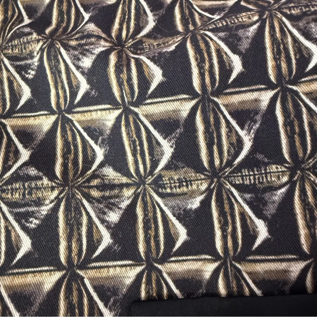 Love Moschino Black and Gold-Tone Geometric Blazer Jacket Women’s Sz 4 - Image 7