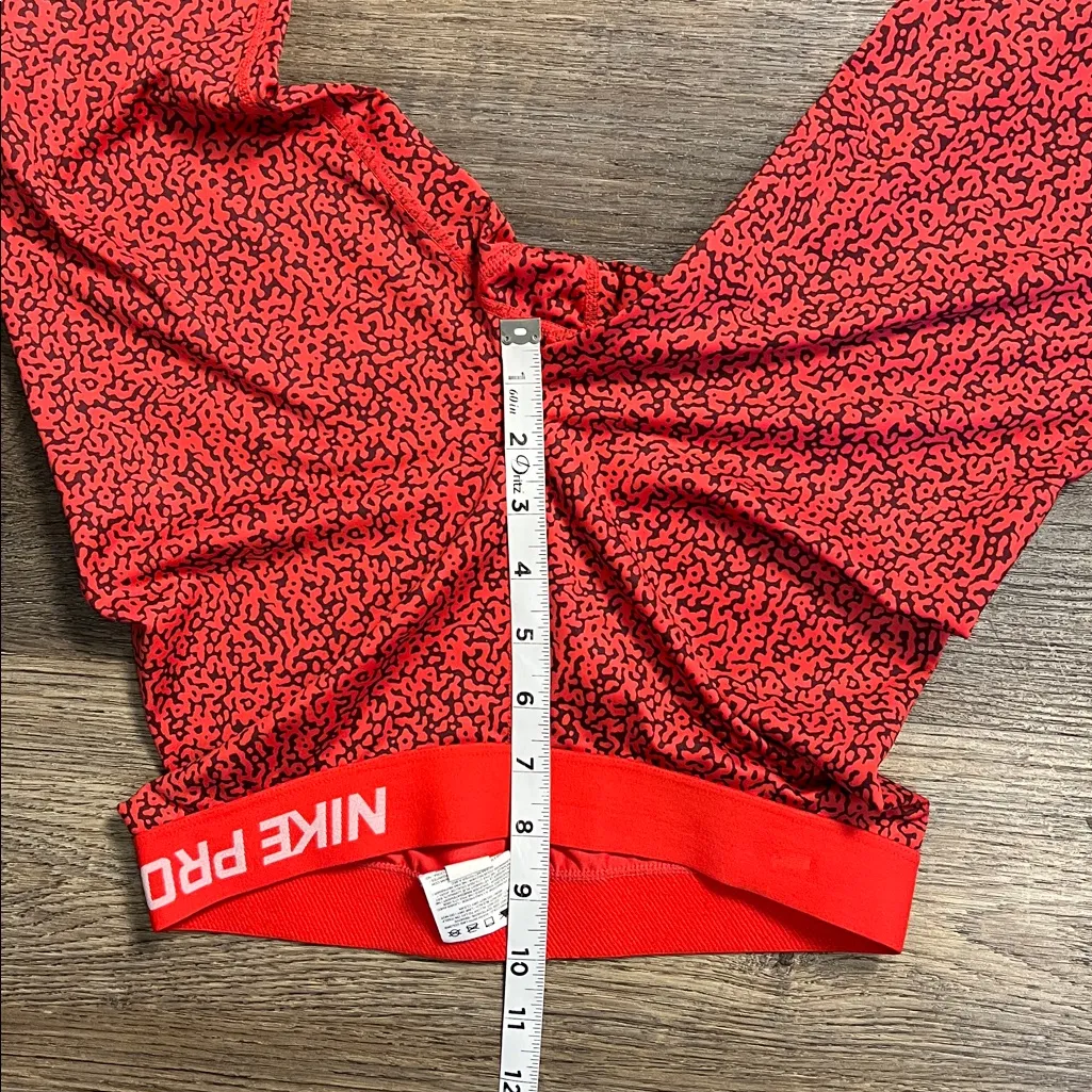 Nike Pro Dri Fit Red & Black Capri Athletic Workout Running Leggings Size Medium - Image 9