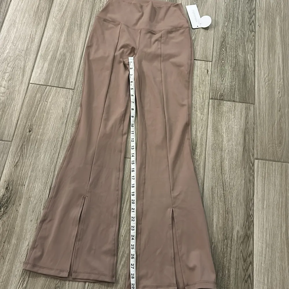 Yogalicious Lux flared pant - Image 6