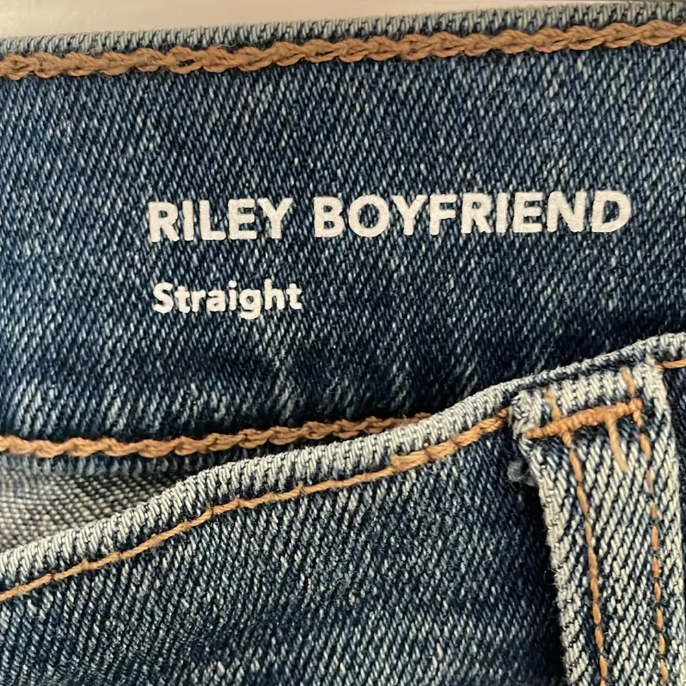 DL1961 Riley Boyfriend Straight 30 NWT! - Image 6