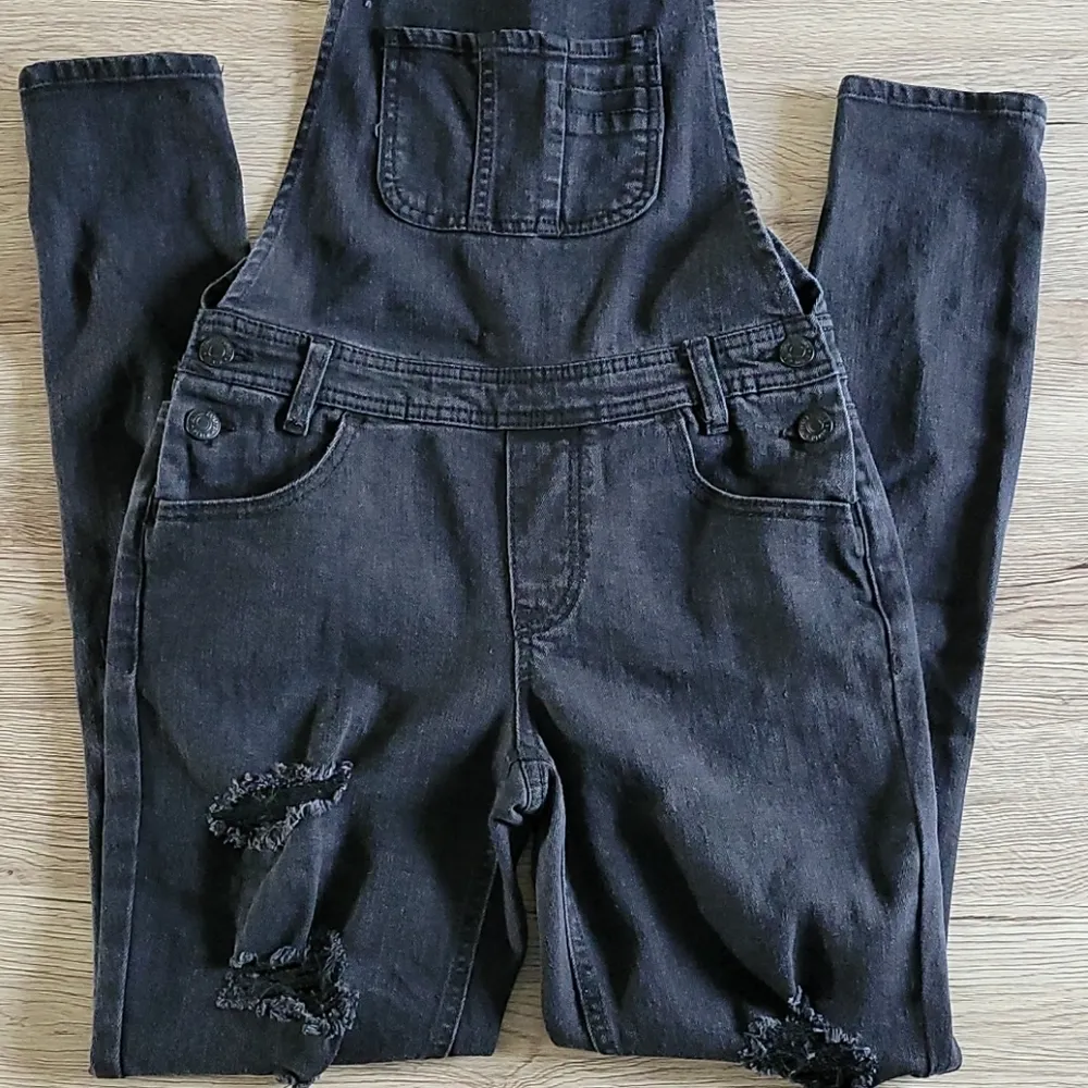 Almost Famous black denim overalls size 5 - Image 6
