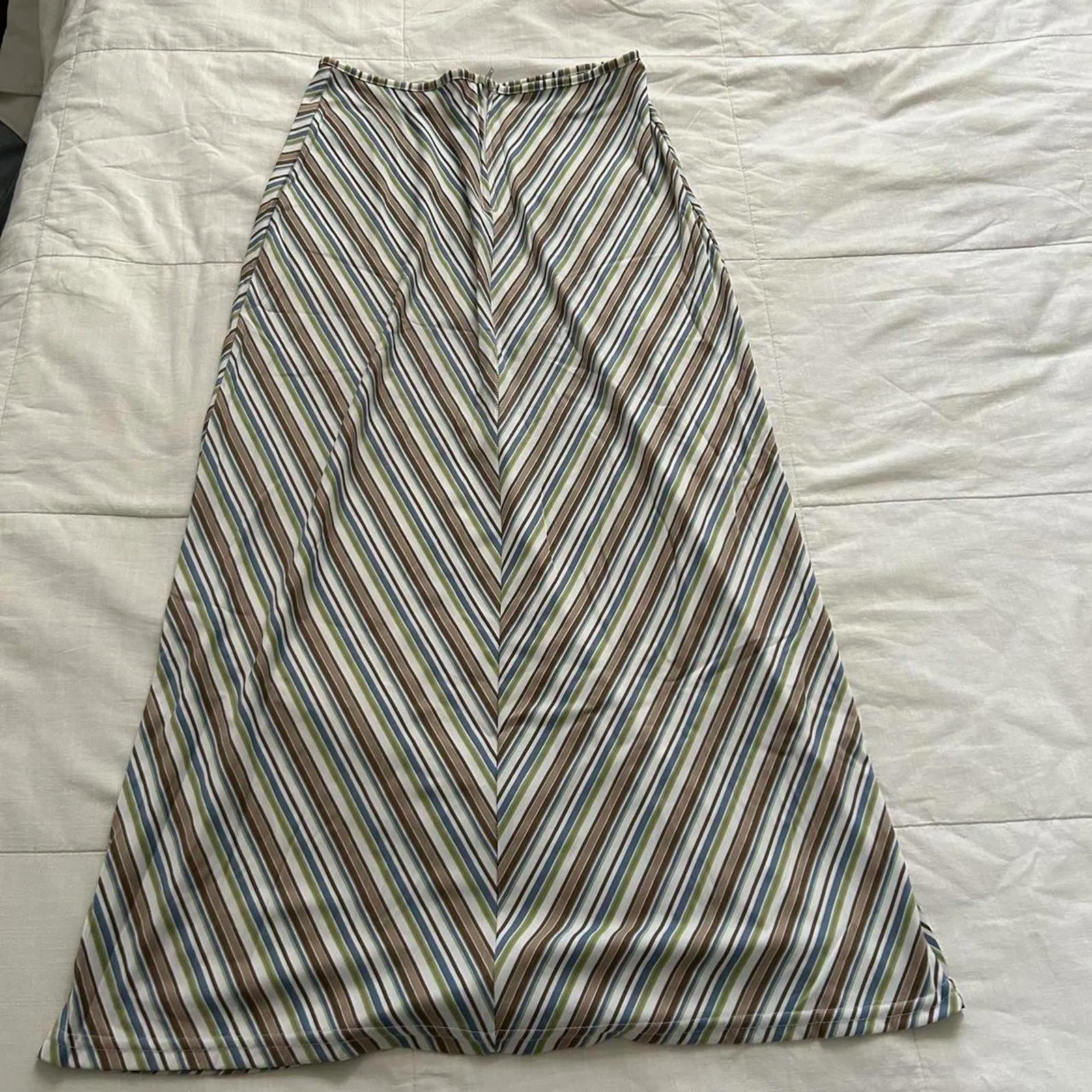 Y2K paper tag vintage blue brown white chevron striped maxi skirt Size medium - Image 4