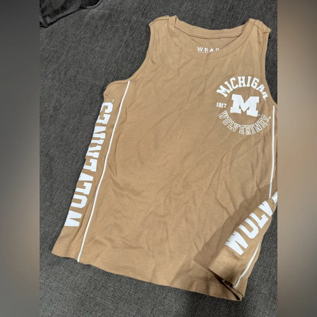 Brewers Women's Tan Muscle Tee Size XS - Image 7