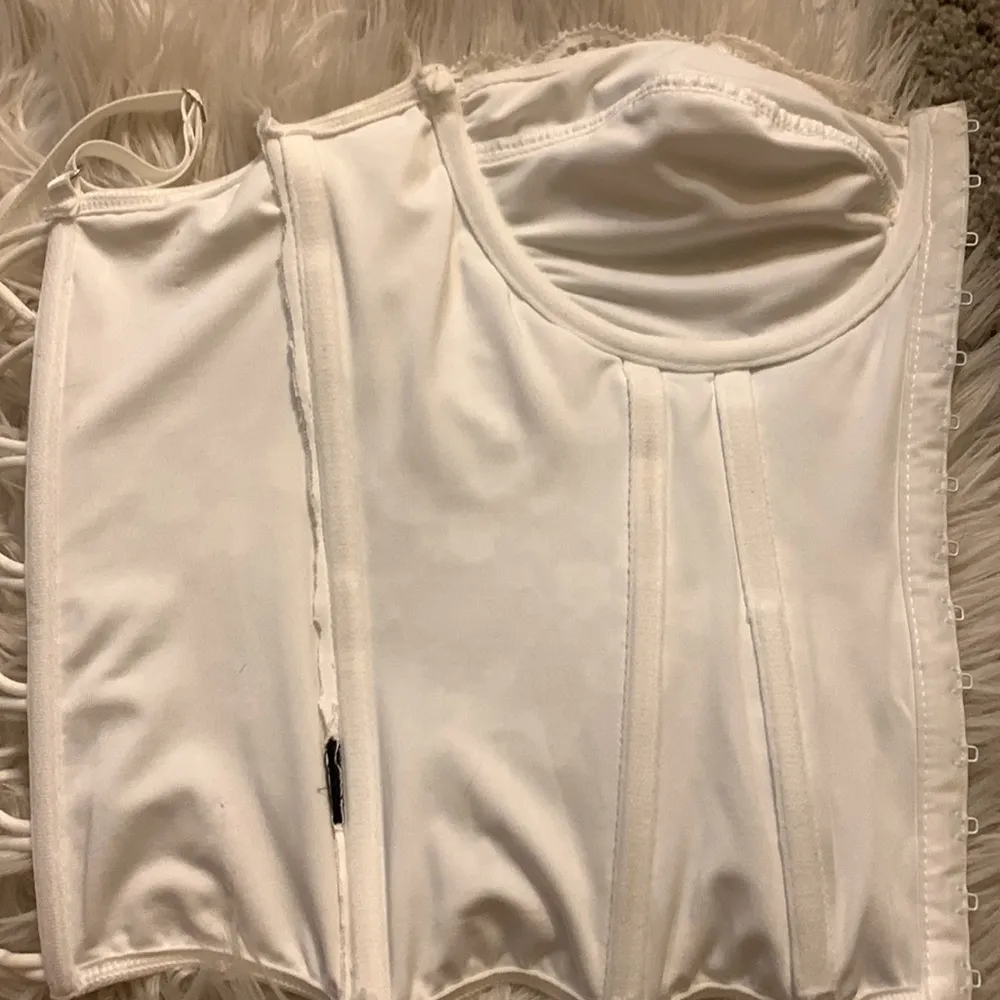 White Corset - Image 6