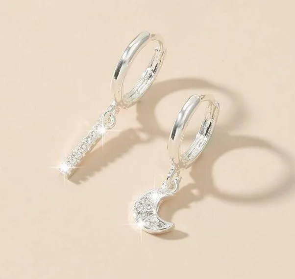 Rhinestone Detail Mismatched Hoop Drop Earrings Silver - Image 2