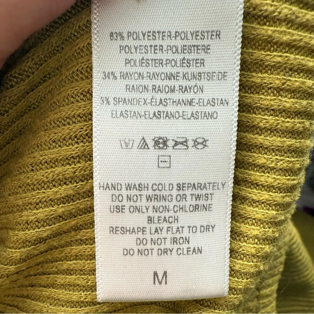 Free People Beach 2 piece Ribbed Knit Skirt Set Long Sleeve Top Green Size M - Image 11