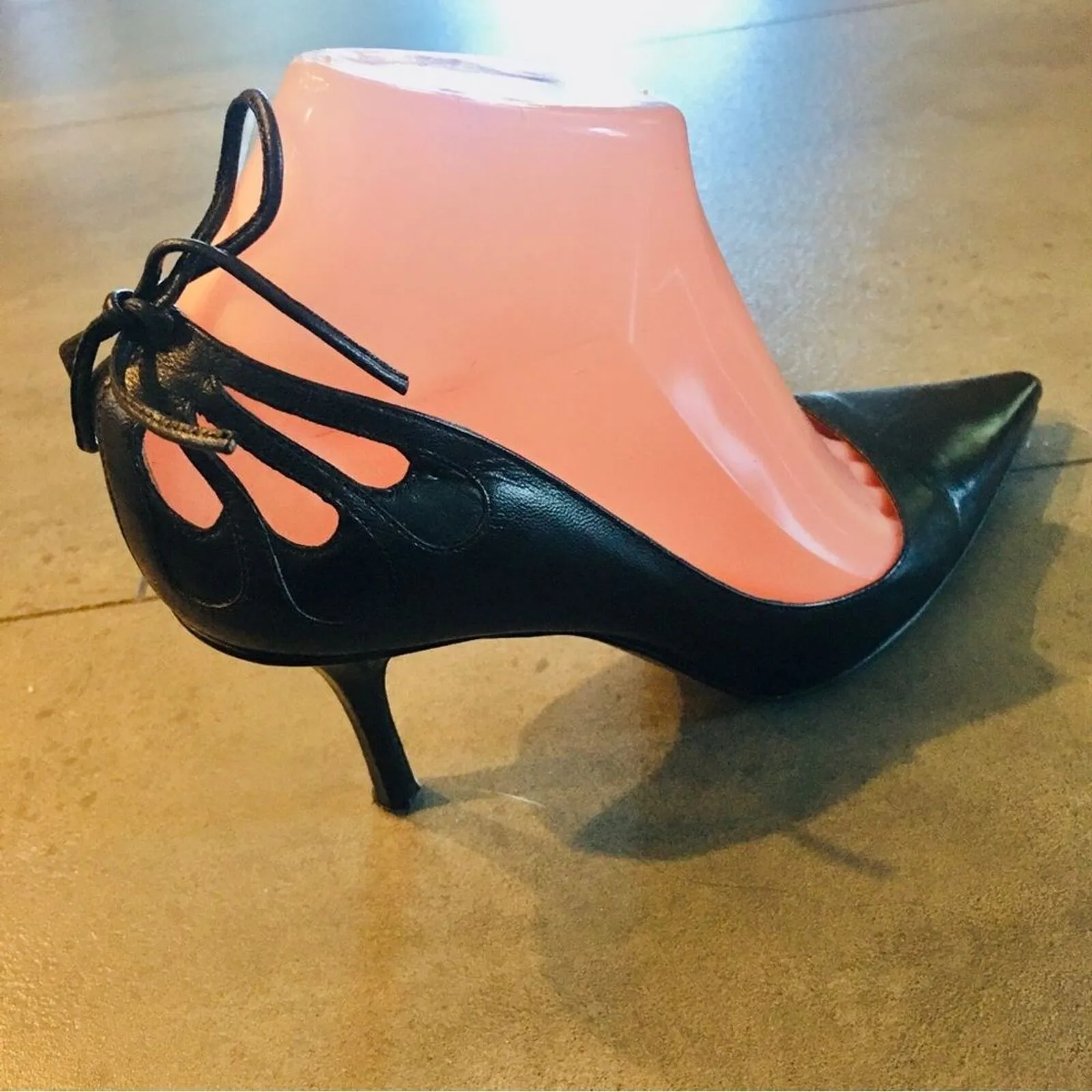 JIMMY CHOO Y2K Black Leather Bow Butterfly Cutouts Heels Pumps Shoes 37.5/7 - Image 13