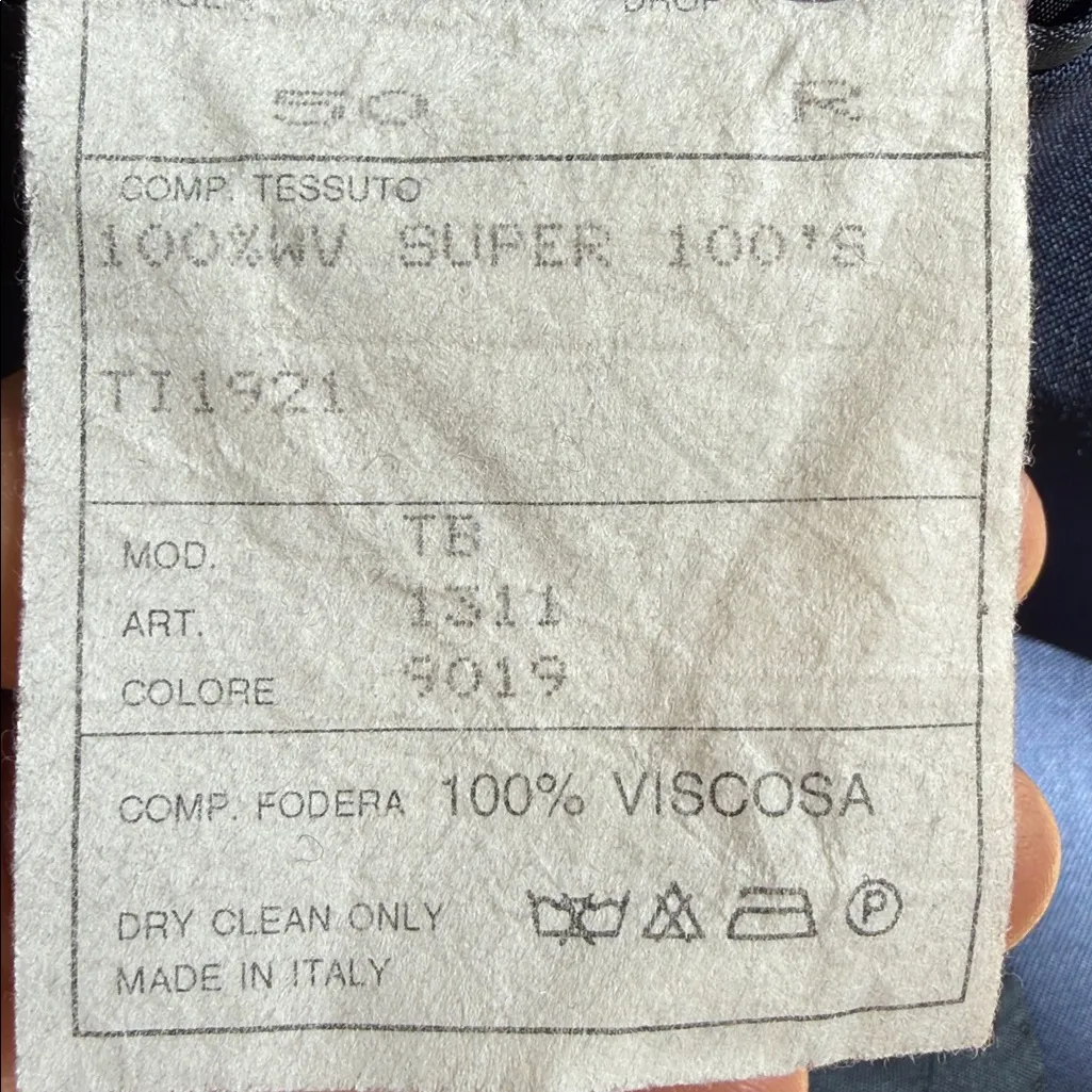 Italian made Navy Blazer with Gold Buttons Blue Size XL - Image 9