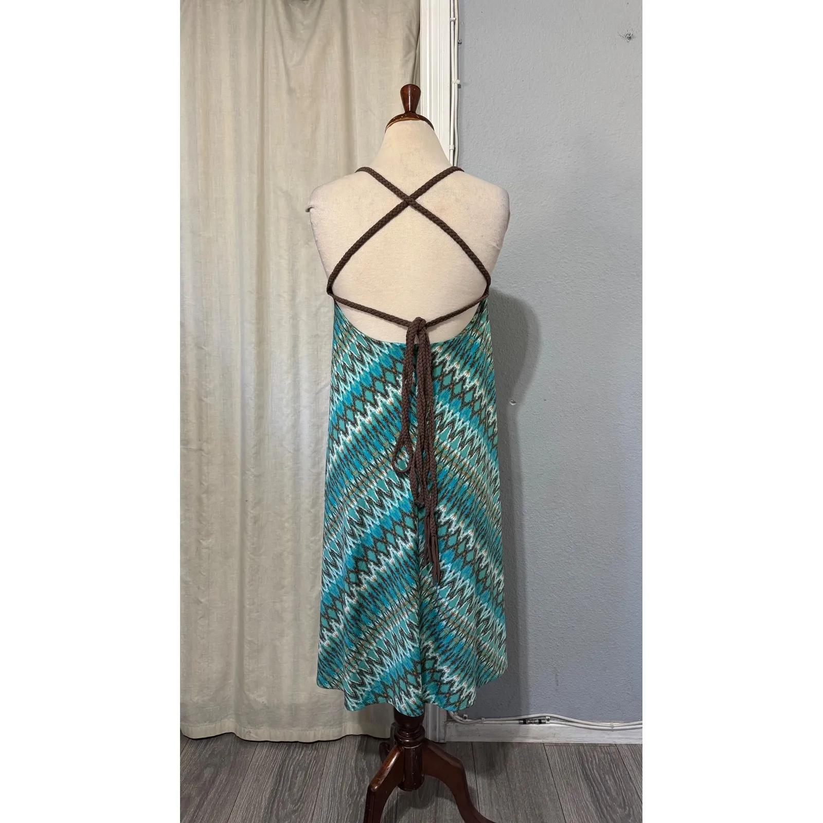 BCBGMAXAZRIA Turquoise Ikat Tribal Print Halter Neck Maxi Dress Sz S Crisscross - Image 4