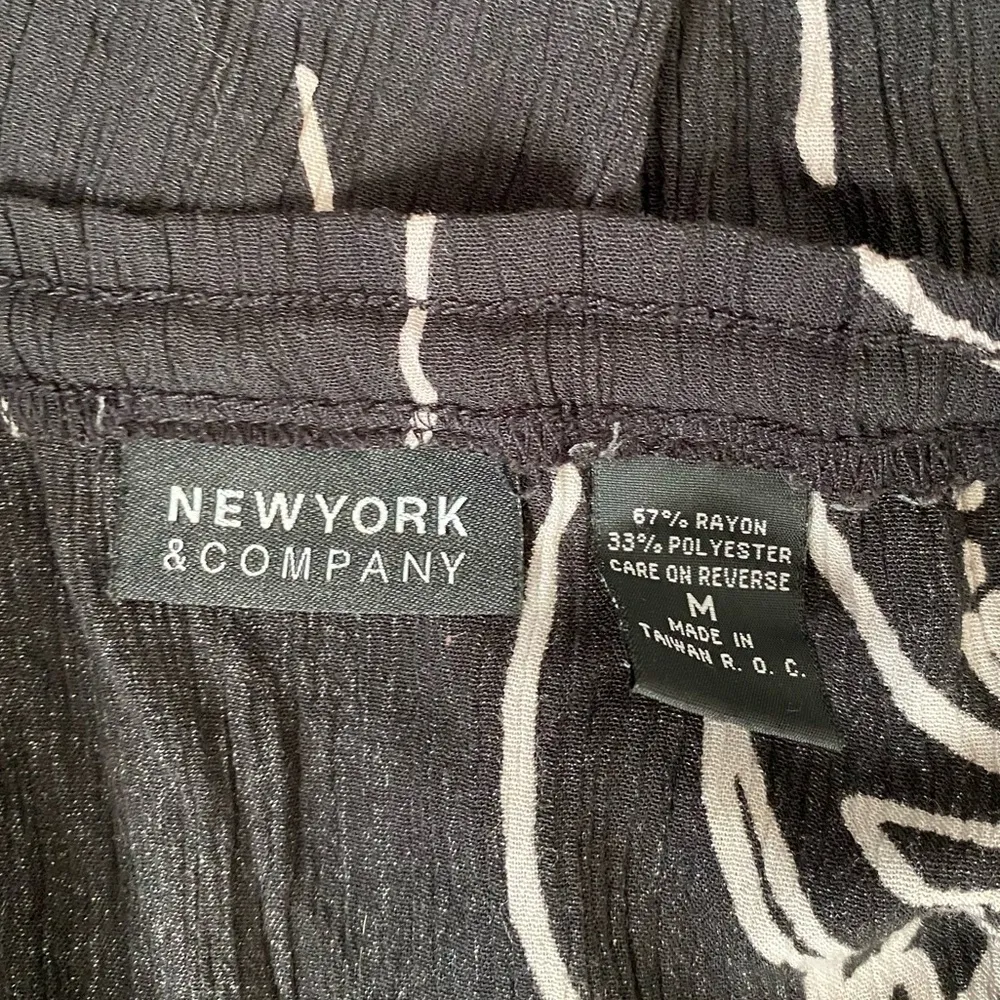 Vintage New York & Company Floral Black Gauze Maxi Skirt, Size Medium White - Image 4