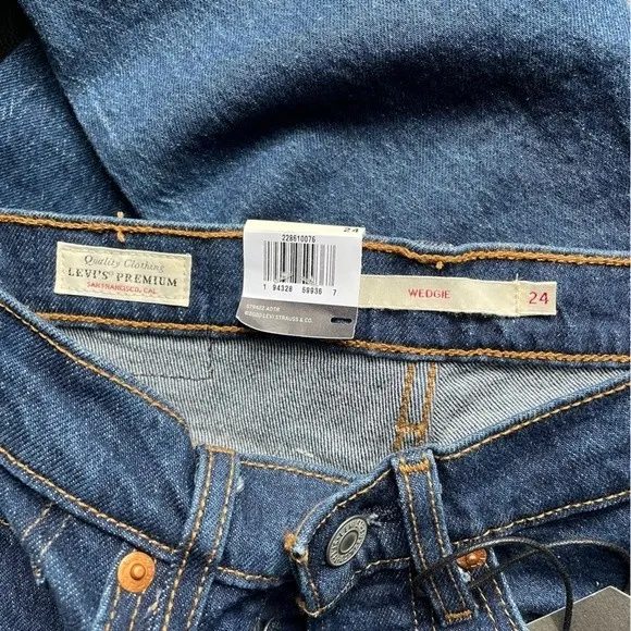 NWT Levi’s Jeans Wedgie High Waist Ankle Jeans Life’s Work Dark Wash Size 24 NEW - Image 9