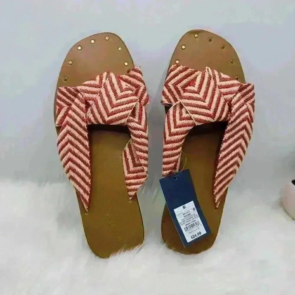 NWT Women's Louise Chevron Print Knotted Slide Sandals - Universal Thread - Red - Image 2