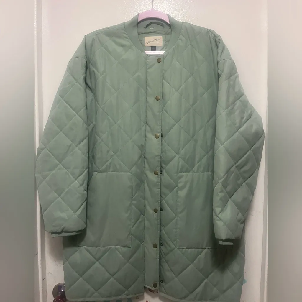 Universal Threads Universal Thread Quilted Sage Puffer Jacket - Image 2