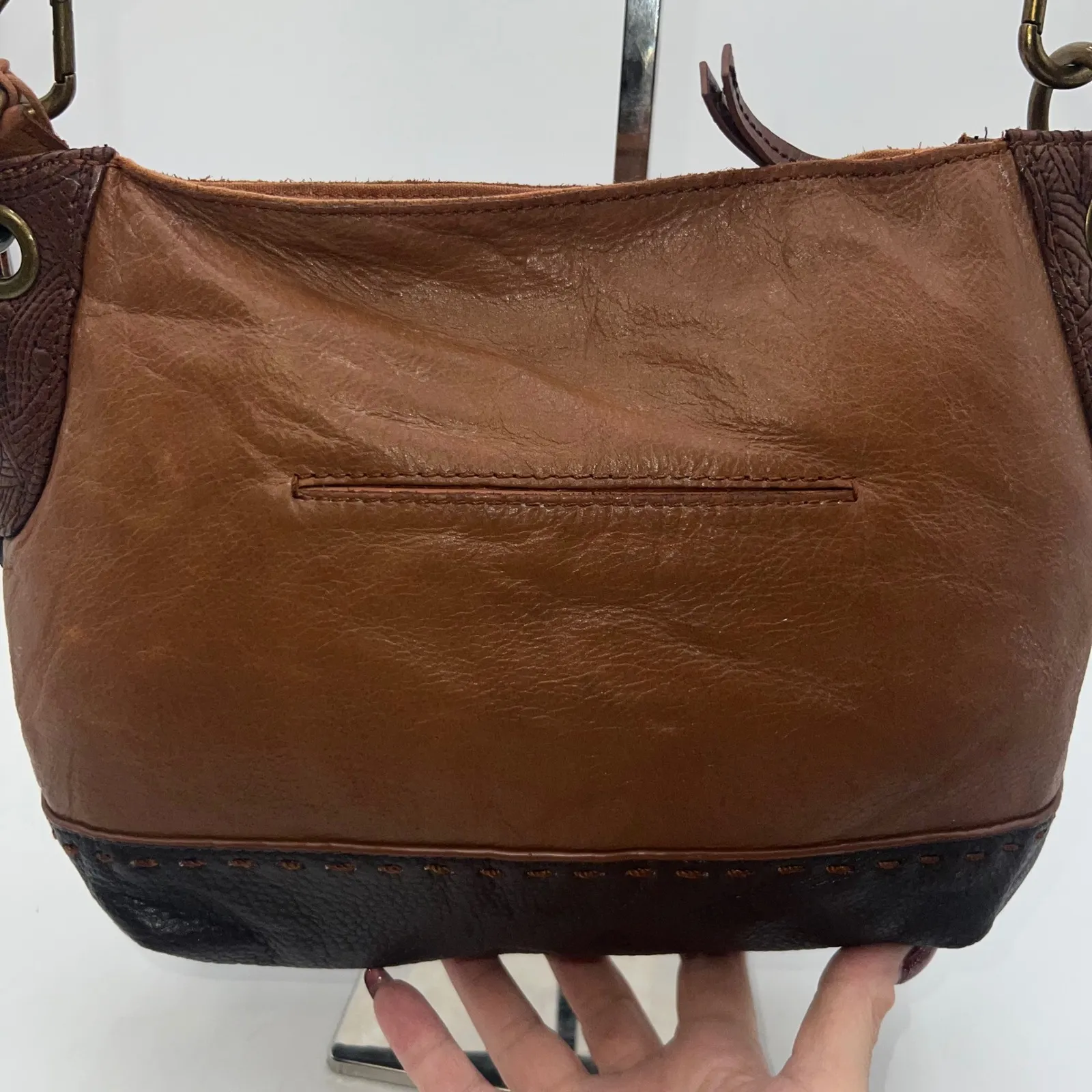 The Sak Brown Leather Shoulder Bag Convertible Strap Bronze Hardware Hobo - Image 11