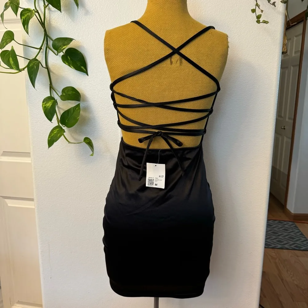 New Elegant V Neck Sleeveles Satin Ruched Side Open Back Bodycon Cami Mini Dress - Image 10