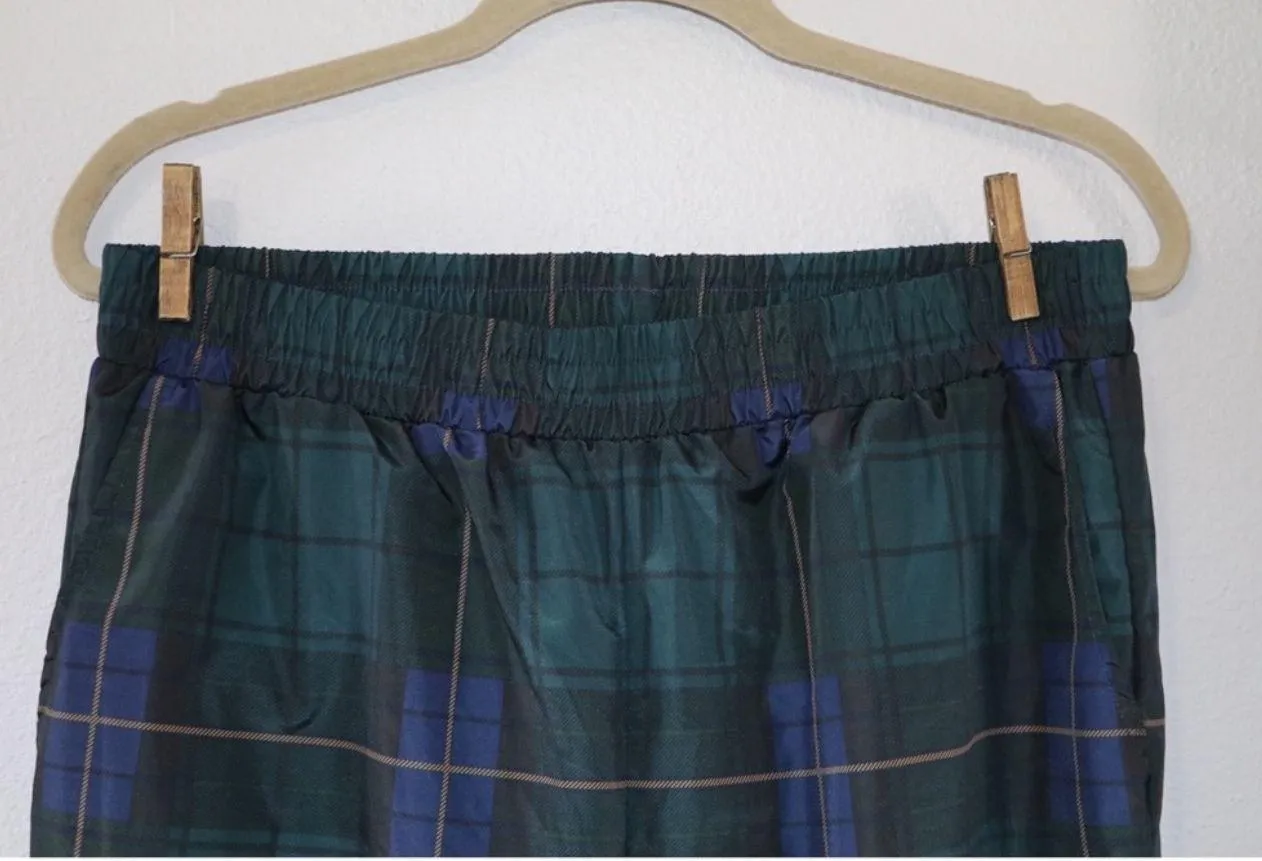 Green plaid pants - Image 4