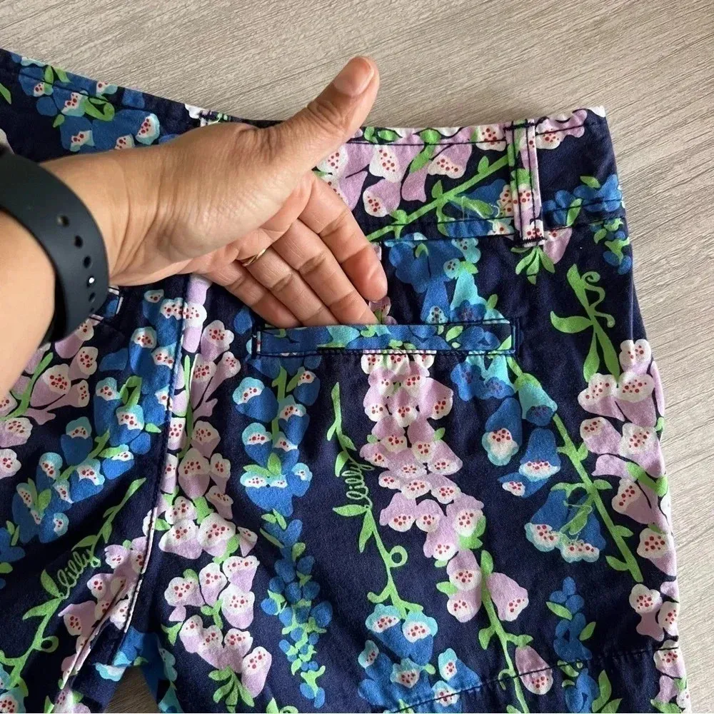 Lilly Pulitzer Foxy Foxglove Callahan Shorts Size XS - Image 6