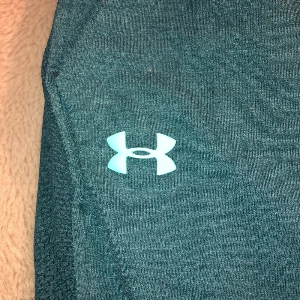 🔹4 for $30 Under Armour Fitted Sweatpants, small - Image 2