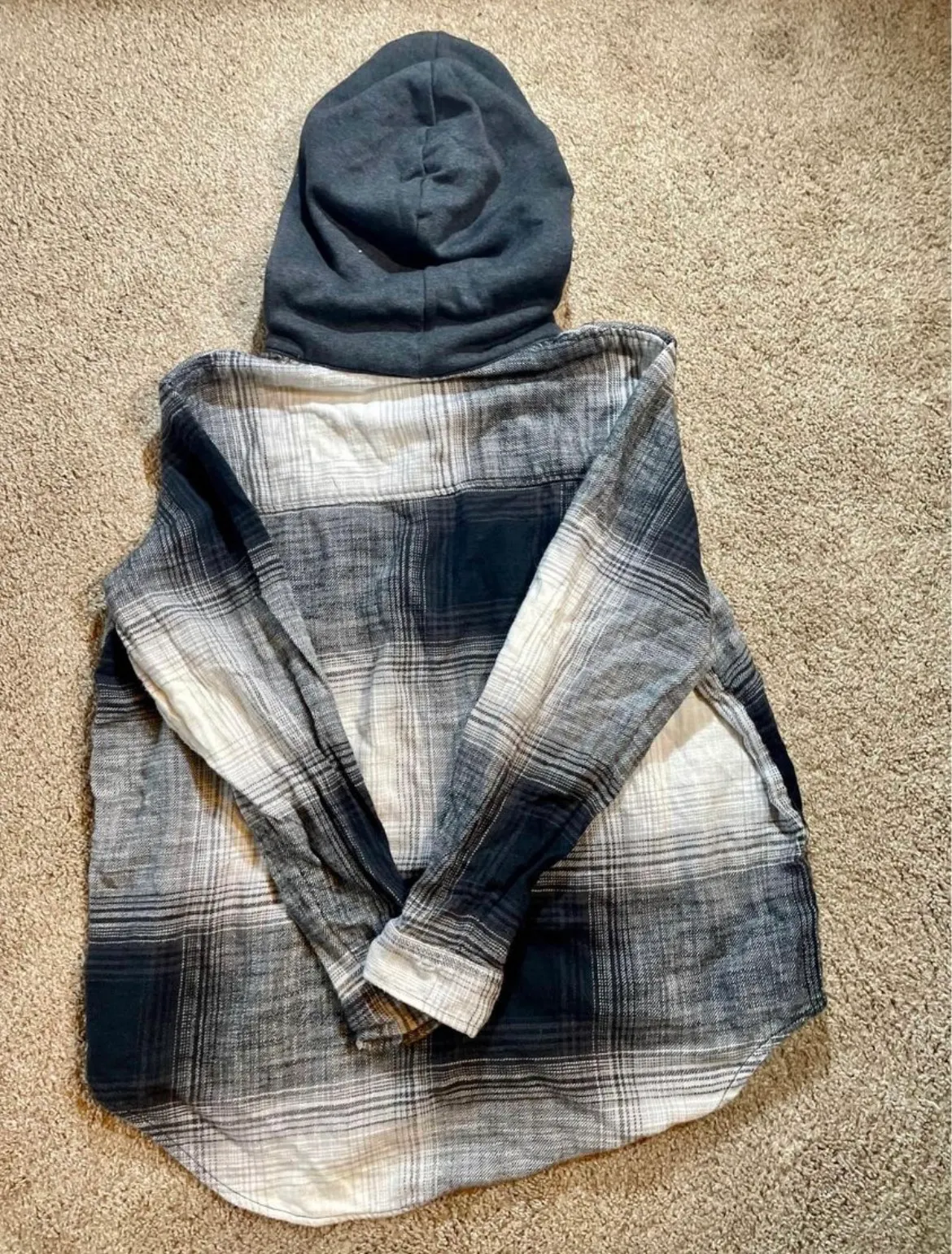 AE Oversized Hooded Flannel Shirt - Image 10