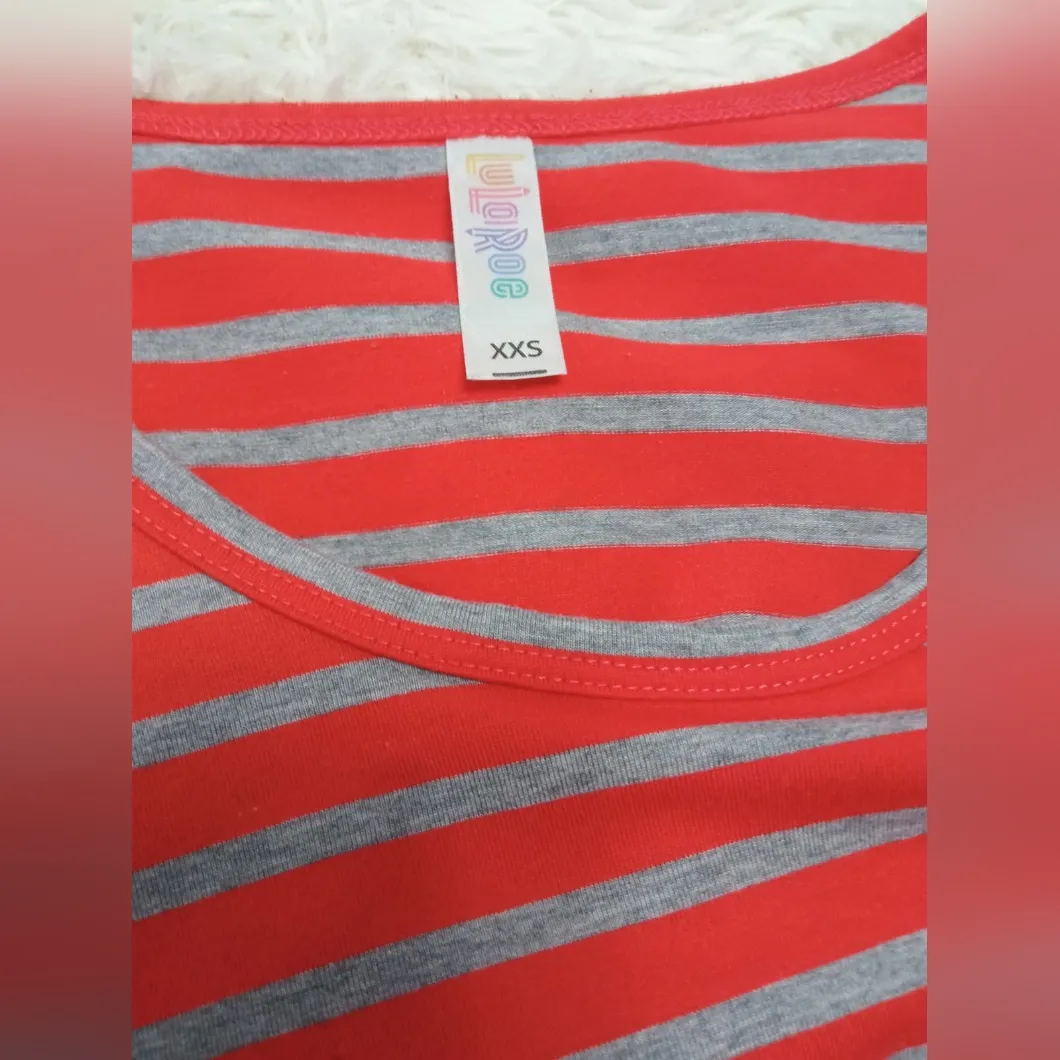 LulaRoe Women T-Shirt Red Striped Round Neck Short Sleeve Slit Side Size XXS - Image 4