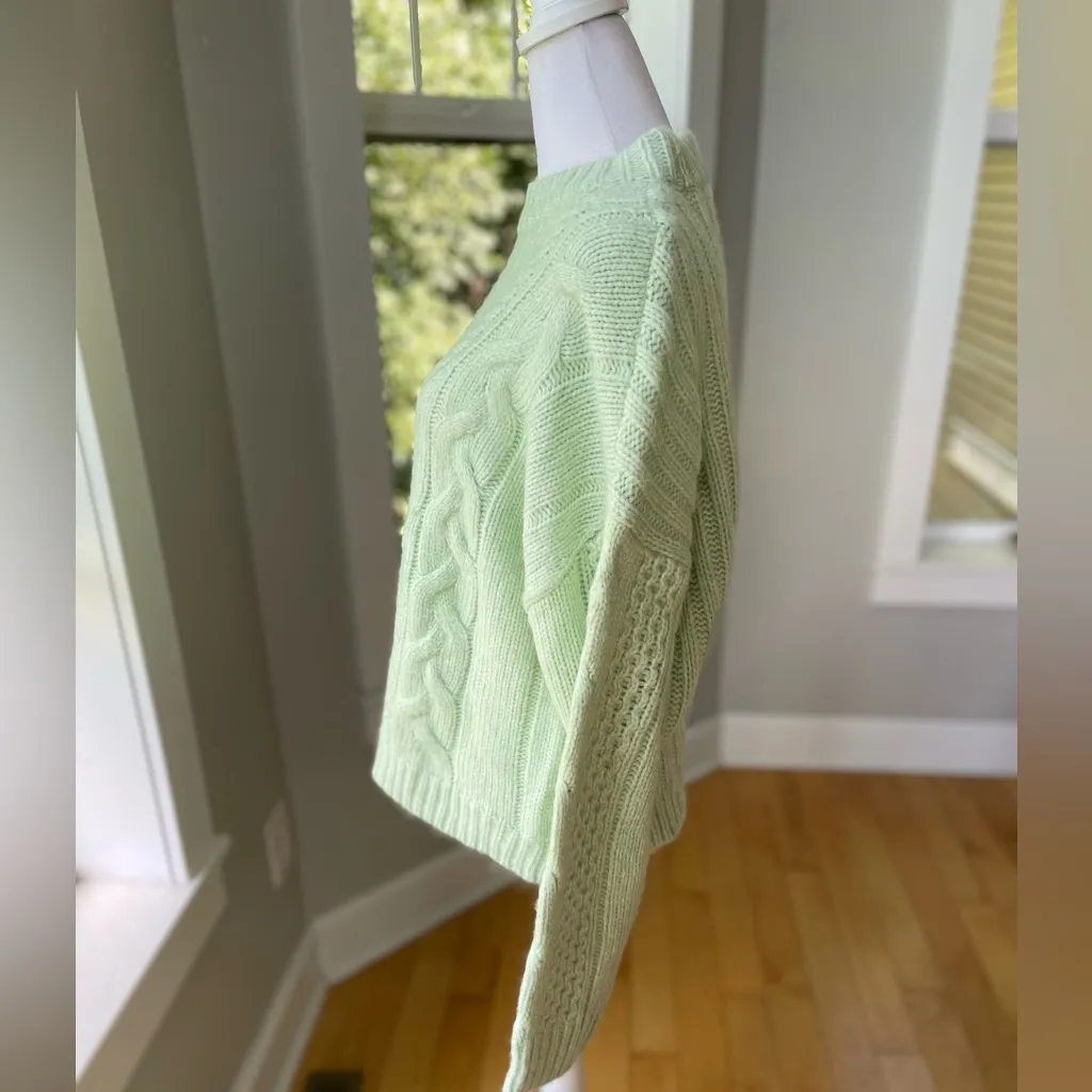 A New Day Light Green Cableknit Cropped Crewneck Sweater Size Small - Image 4