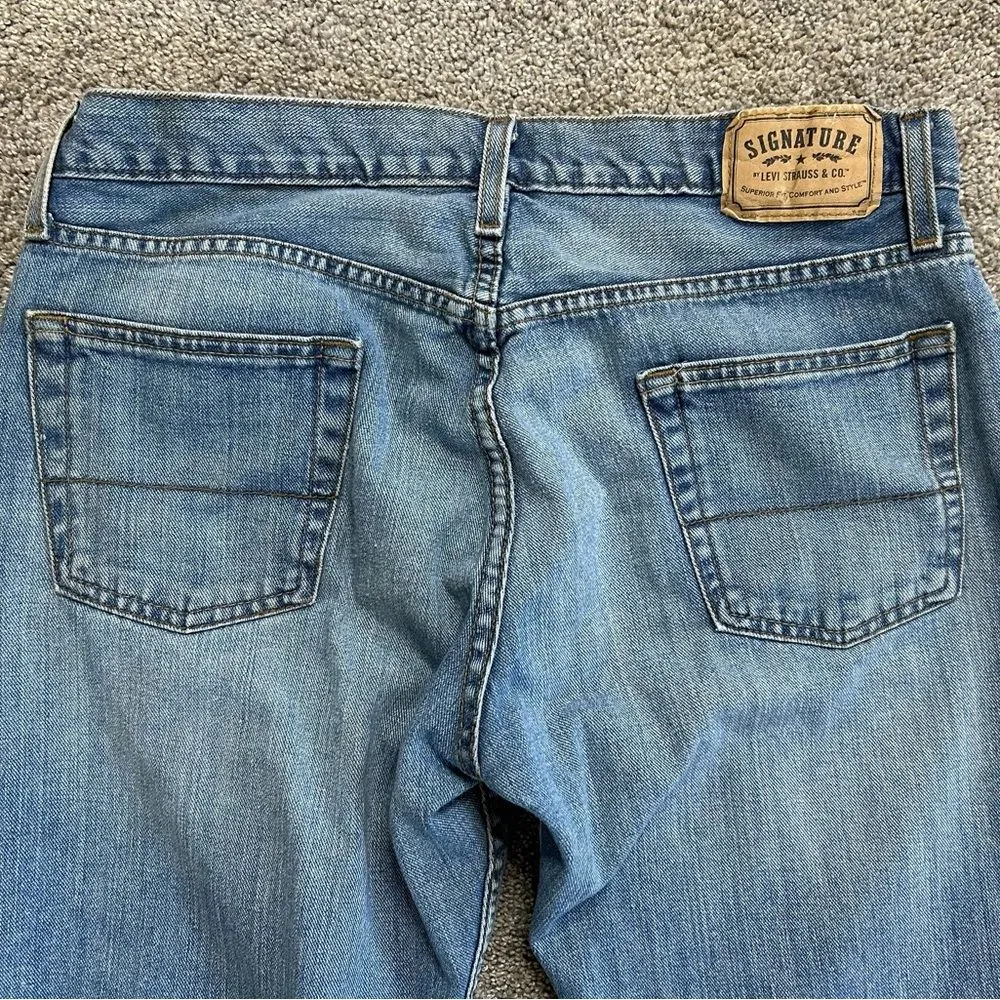 Levi’s Signature MidRise Bootcut Jeans size 14 - Image 5
