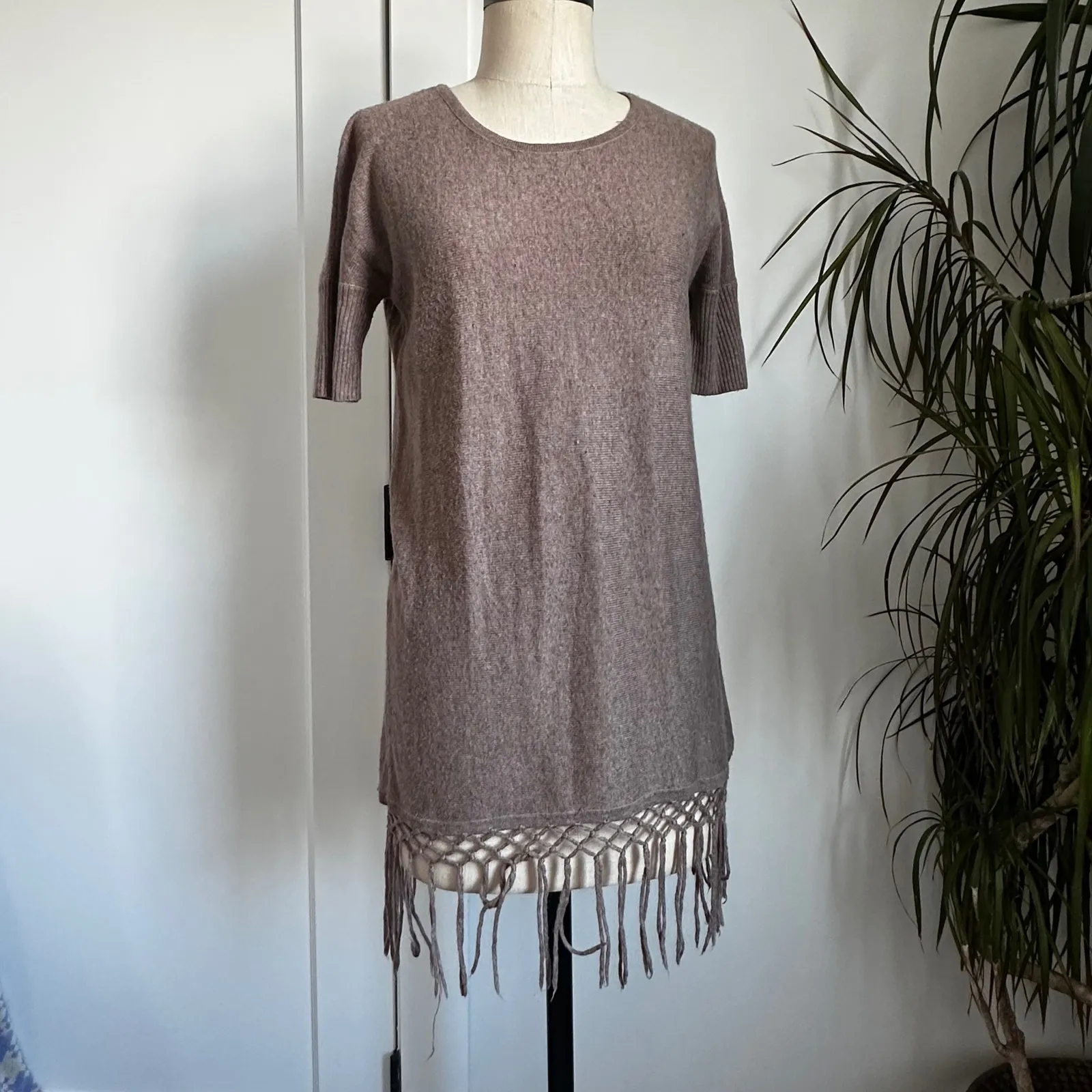 Left On‎ Houston Fringe Hem Sweater Dress Casual Tunic Top XS Angora Blend Brown - Image 3