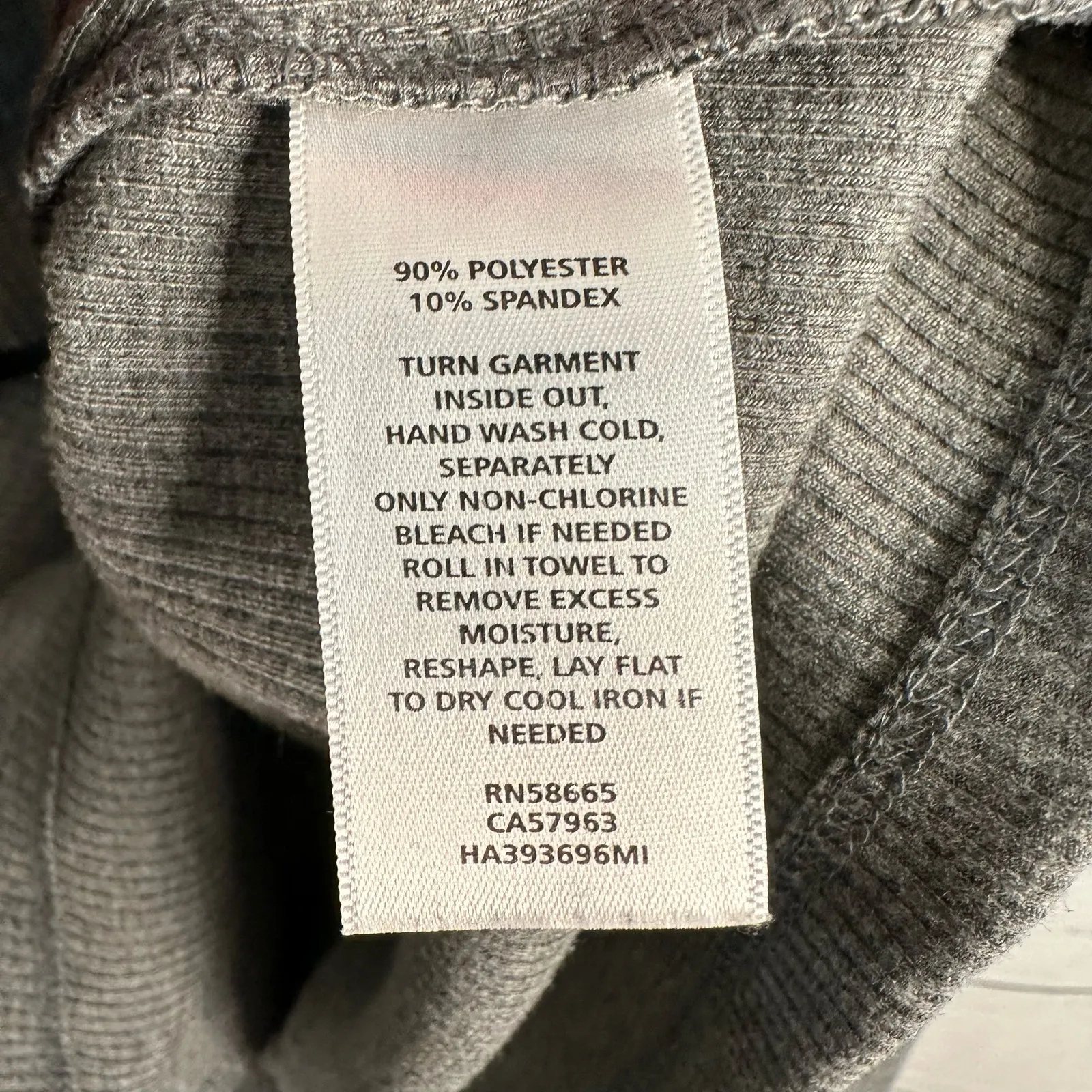 Halogen Womens Ribbed Turtleneck Pullover Sweater Gray size Medium - Image 9