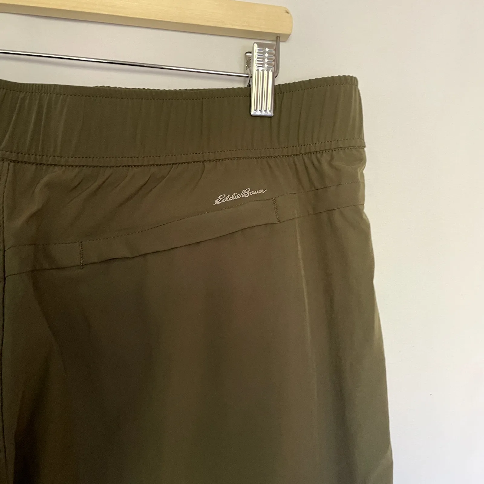 Eddie Bauer olive army green sweatpants pockets women's size XL casual athletic - Image 4