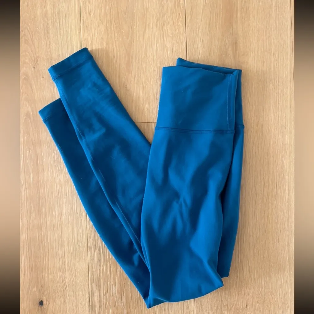 NWOT Lululemon Wunder Train High-Rise Tight 28" in Capri - Image 4