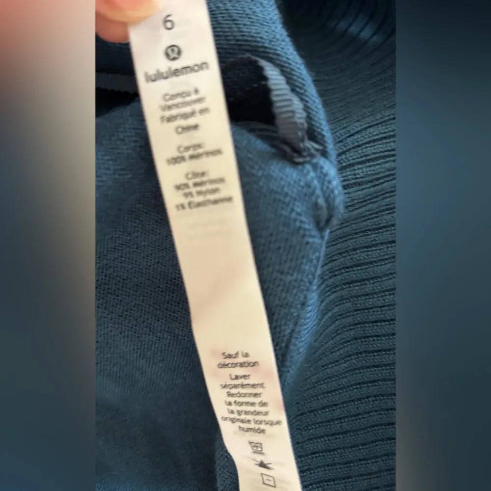 Lululemon Sit In Lotus Wrap II Merino Wool Size 6 Pockets Thumb Holes Dk… - Image 7