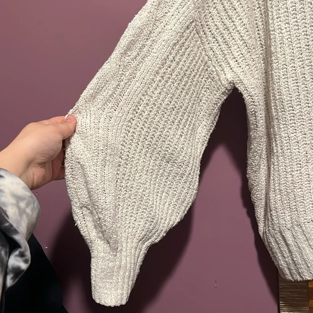 Oversized Balloon Sleeve Knitted Sweater - Image 2