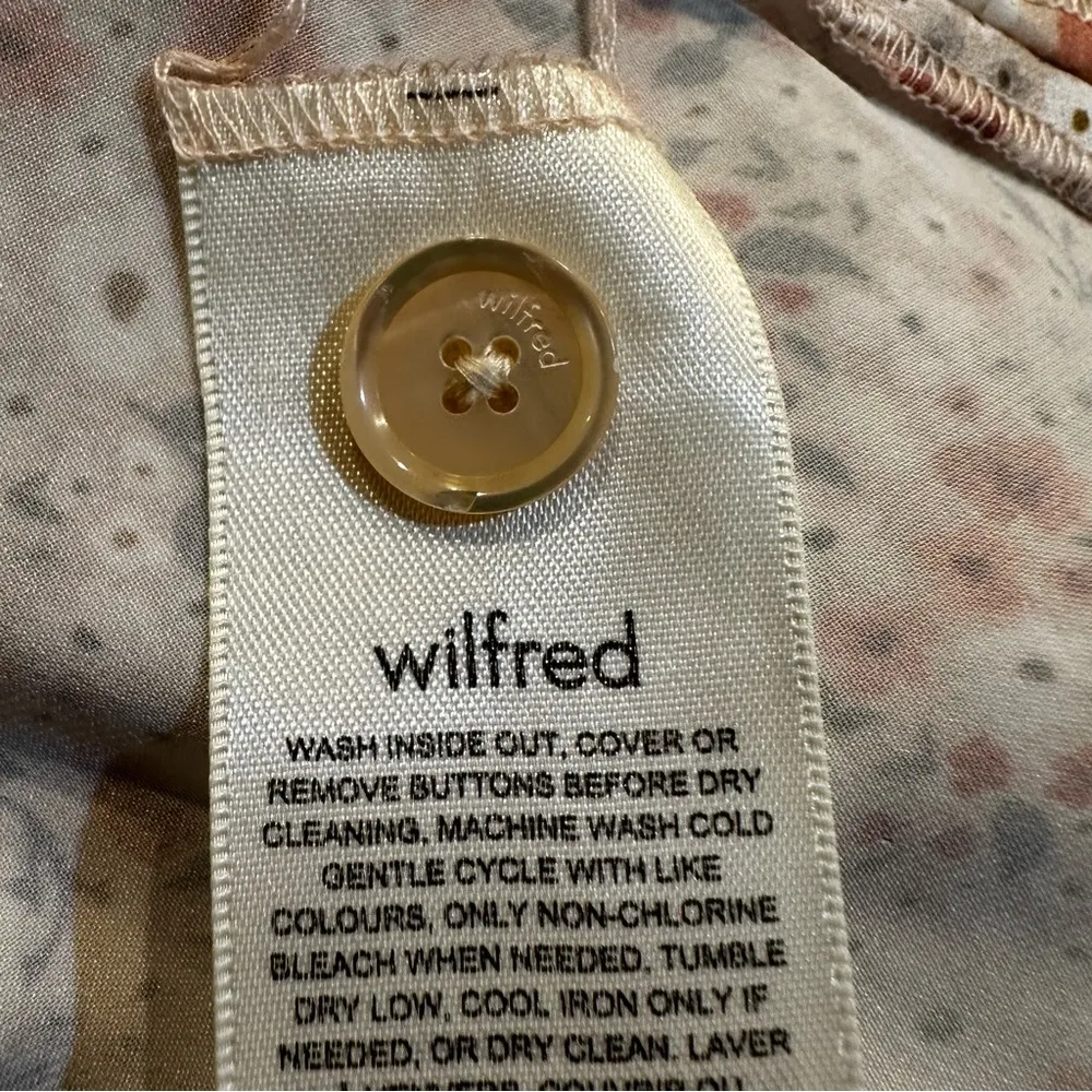 Aritzia Wilfred Winslet Floral Printed A-Line Wrap Satin Skirt Size L - Image 9