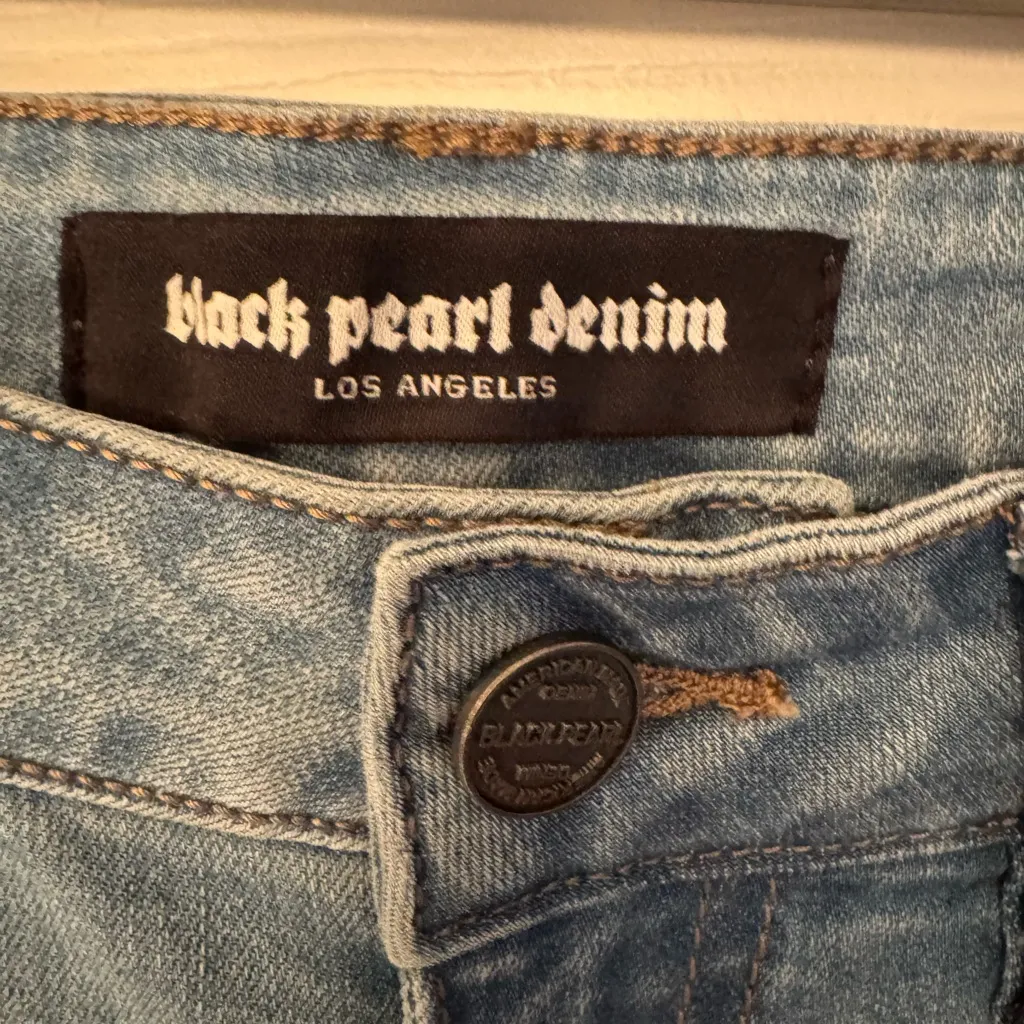 Black Pearl Denim Los Angeles Denim Women’s Light Blue Shorts Size 5 - Image 4