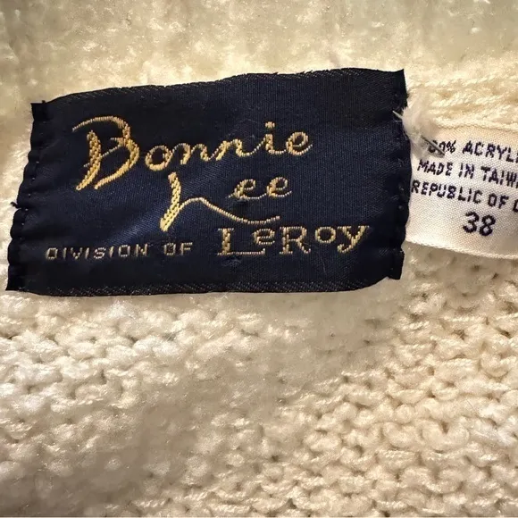 Vintage embroidered sweater vest‎ floral feminine minimalist basic Red Size M - Image 2