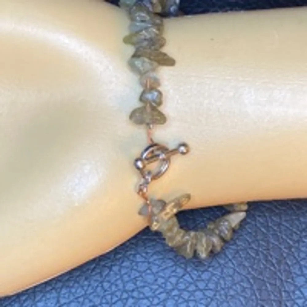 Handmade Gemstone Chip Bracelet Earthy Boho Labradorite Vibes - Image 4